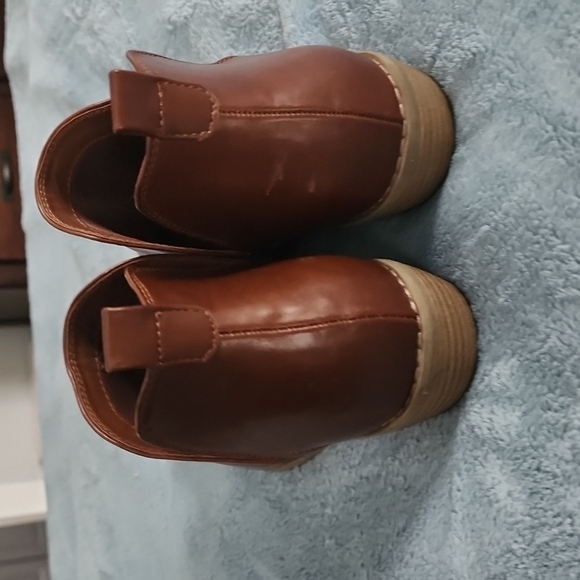 Booties - Picture 3 of 5